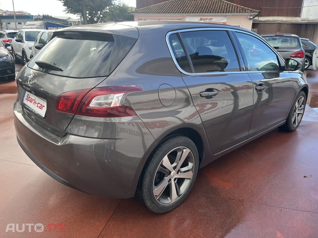 Peugeot 308 1.6 e-HDi Allure