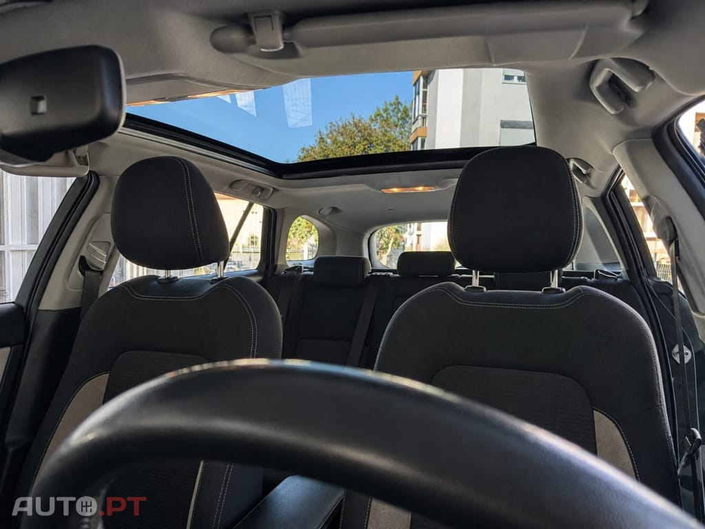 Toyota Avensis Touring Sports 1.6 D-4D Exclusive