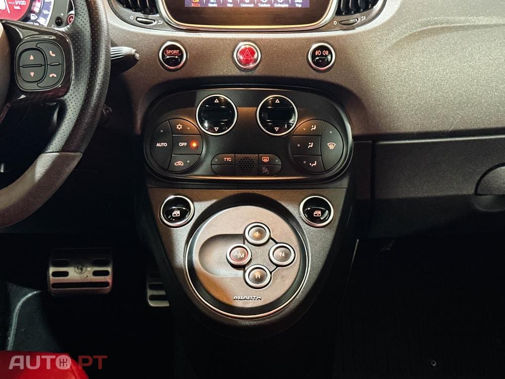 Abarth 595C 1.4 T-Jet Competizione MTA