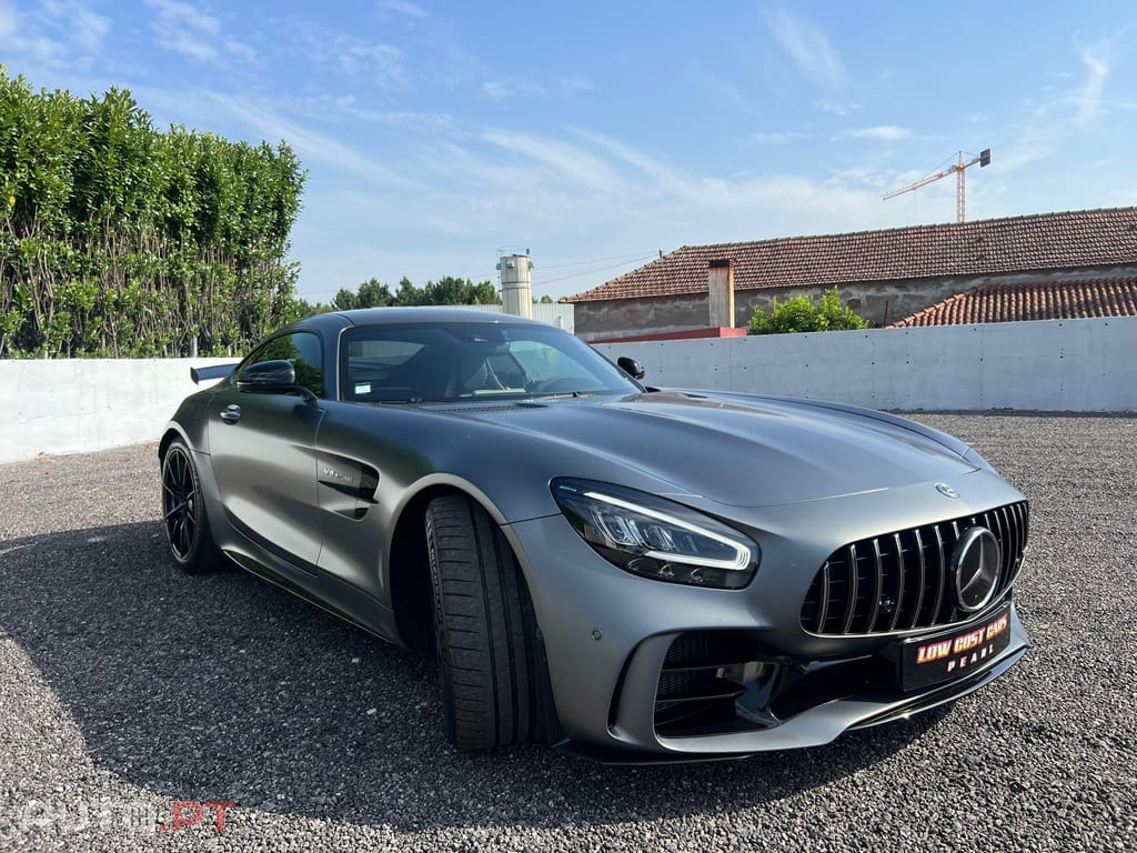 Mercedes-Benz AMG GT R