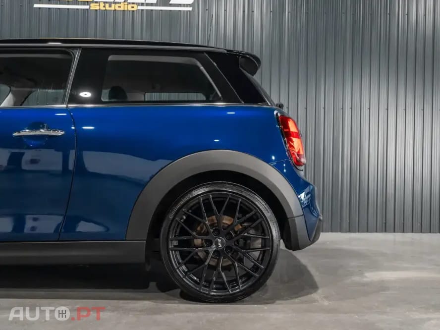 MINI Cooper Cooper S