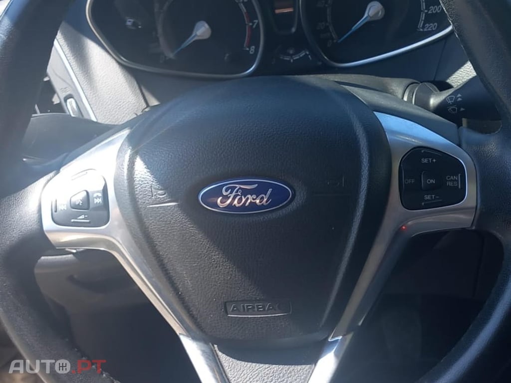 Ford B-Max 1.0 Ecoboost Titanium