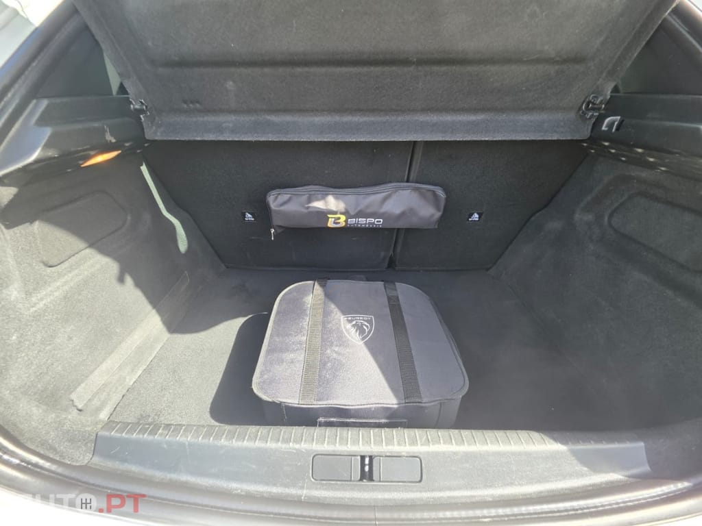 Peugeot E-208 50 kWh Active Pack