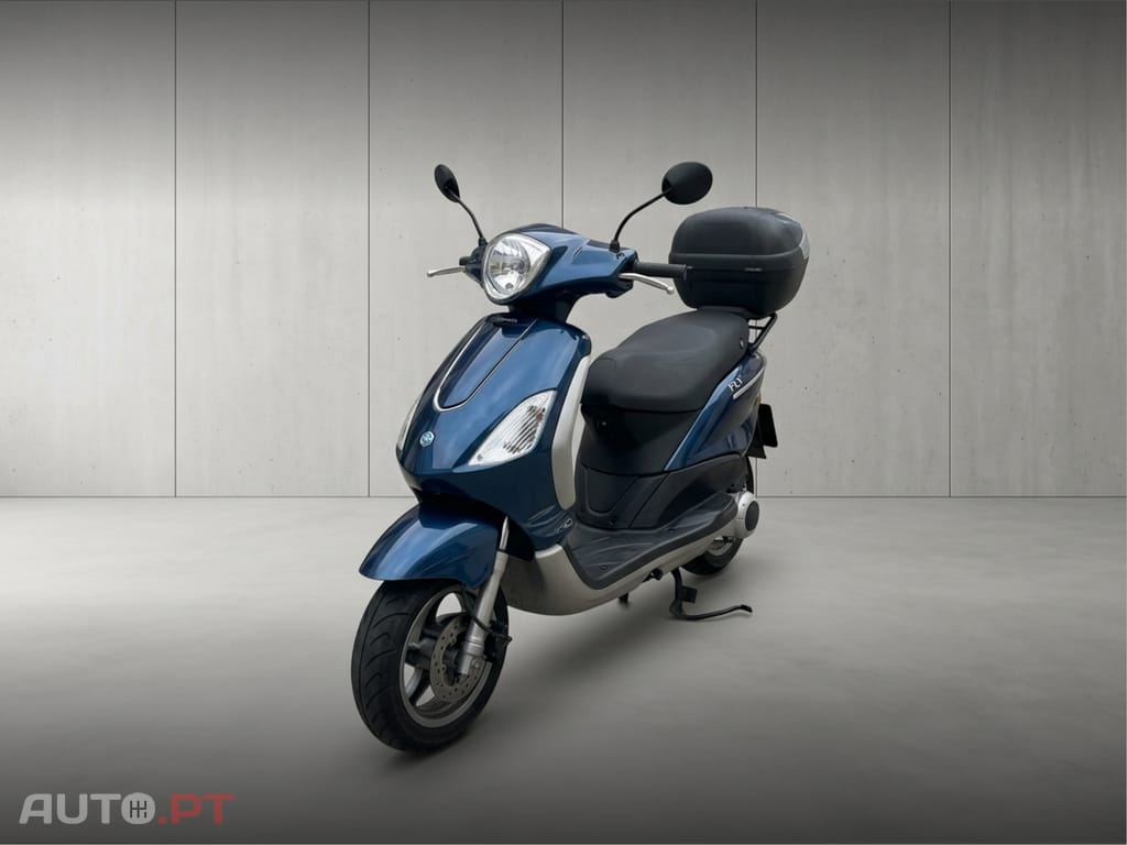 Piaggio Fly 125