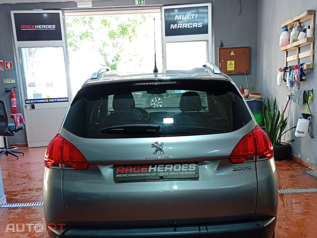 Peugeot 2008 1.2 VTI