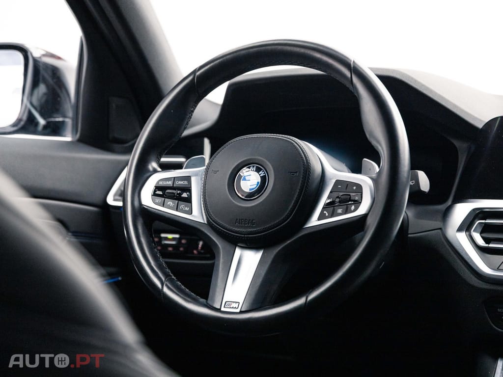 BMW 330 e Touring Pack M Auto