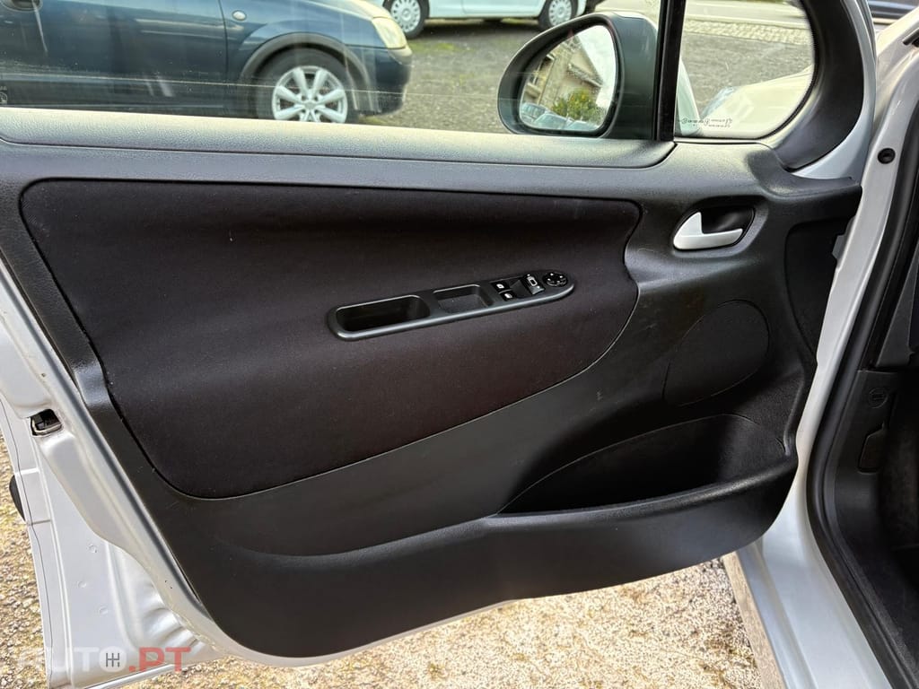 Peugeot 207 1.4 16V WIP Nav