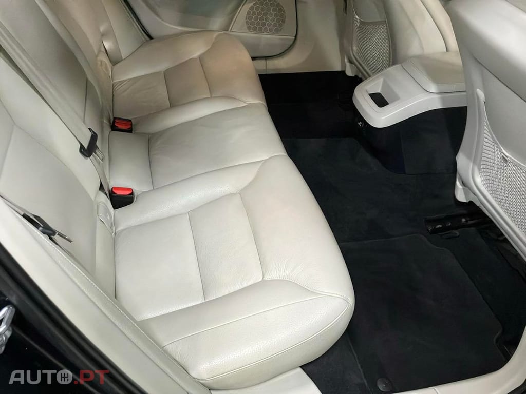 Volvo V90 2.0 D4 Momentum Plus Geartronic
