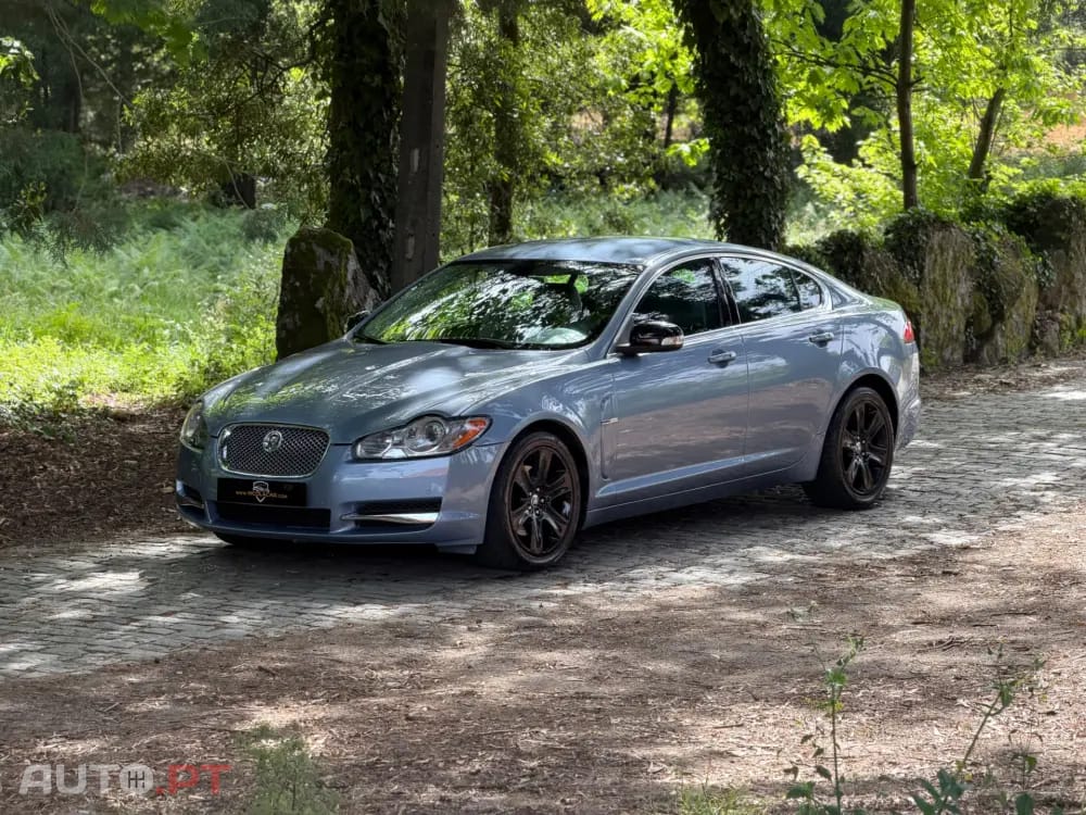 Jaguar XF 2.7 D V6 Premium Luxury