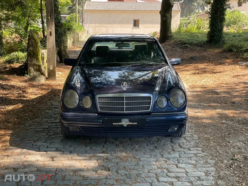 Mercedes-Benz E 300 TD Classic