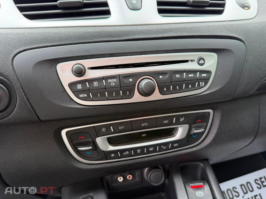 Renault Scénic 1.9 dCi FAP Dynamique