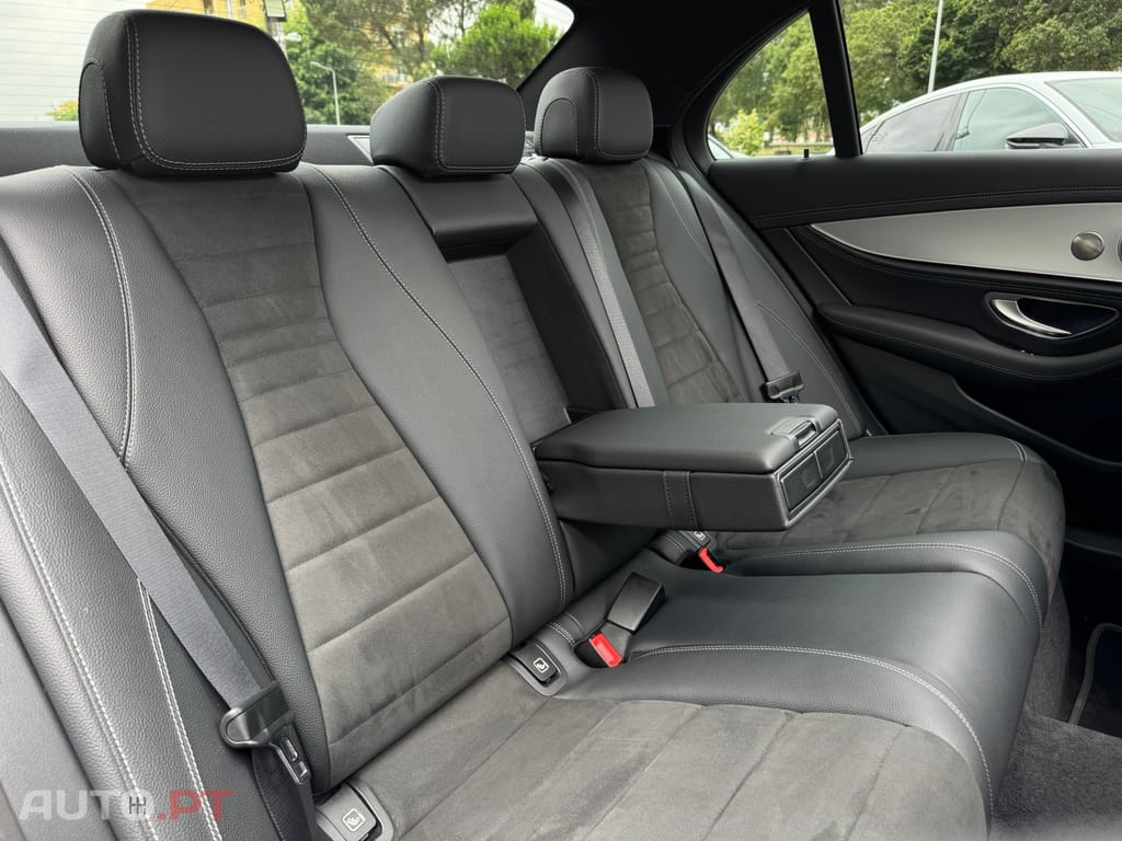 Mercedes-Benz E 300 e AMG Line