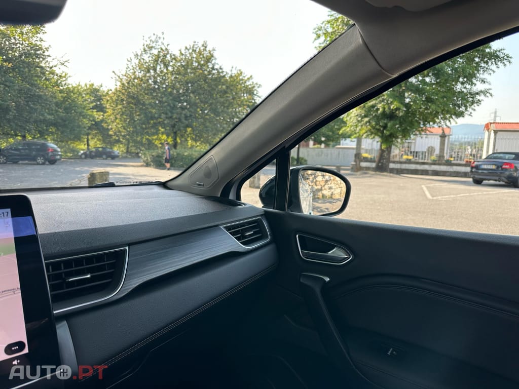 Renault Captur 1.6 E-Tech Plug-In Initiale Paris