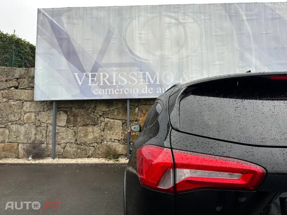 Ford Focus SW 1.0 EcoBoost Active Aut. — fotografia 14