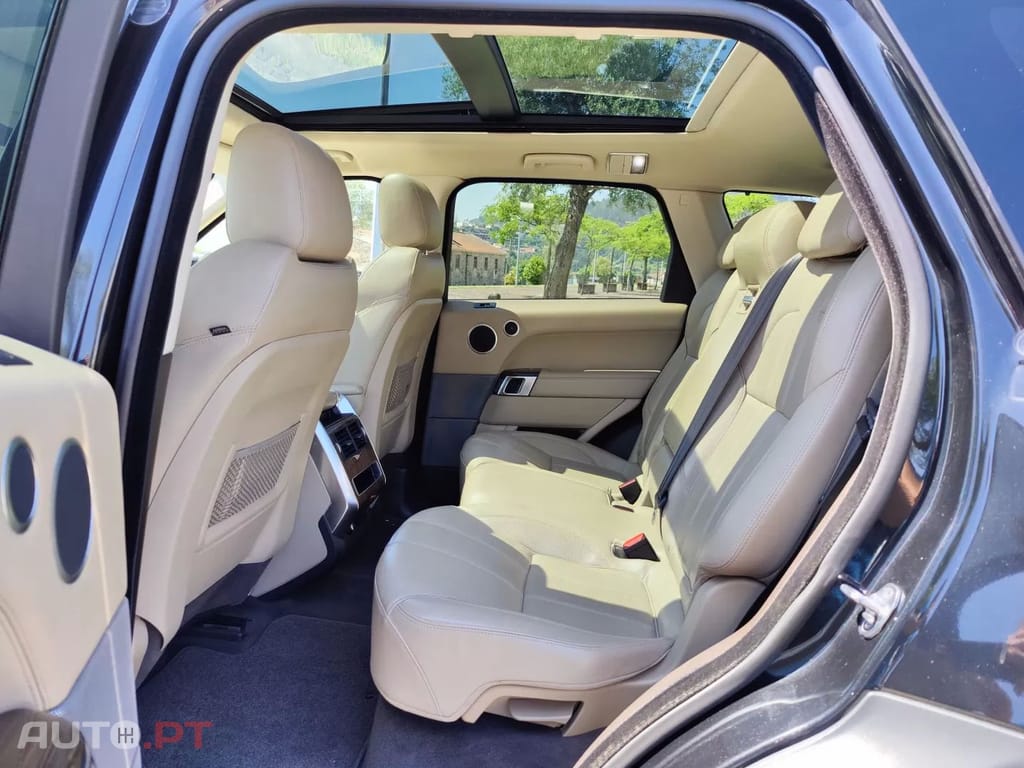 Land Rover Range Rover Sport 3.0 TDV6 HSE