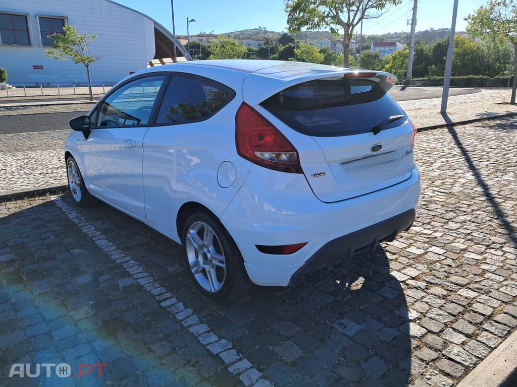 Ford Fiesta Ford Fiesta Comercial 1.6 TDCi Sport 95cv