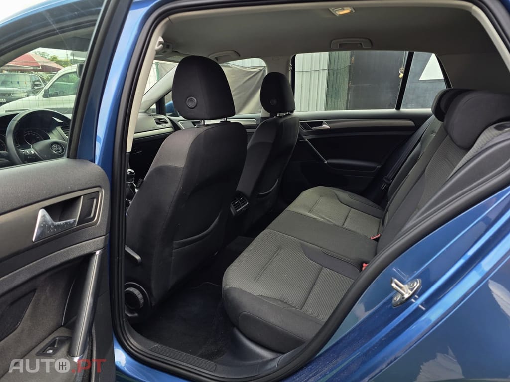 Volkswagen Golf 1.6 TDi Confortline