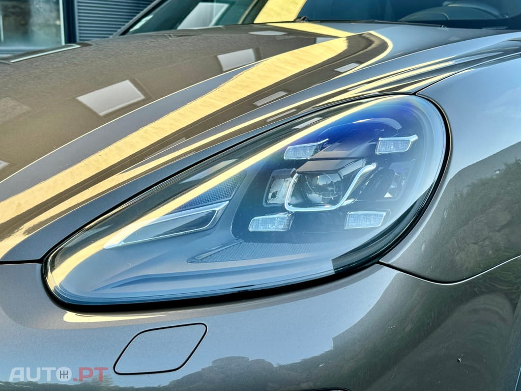 Porsche Cayenne S E-Hybrid Platinum Edition