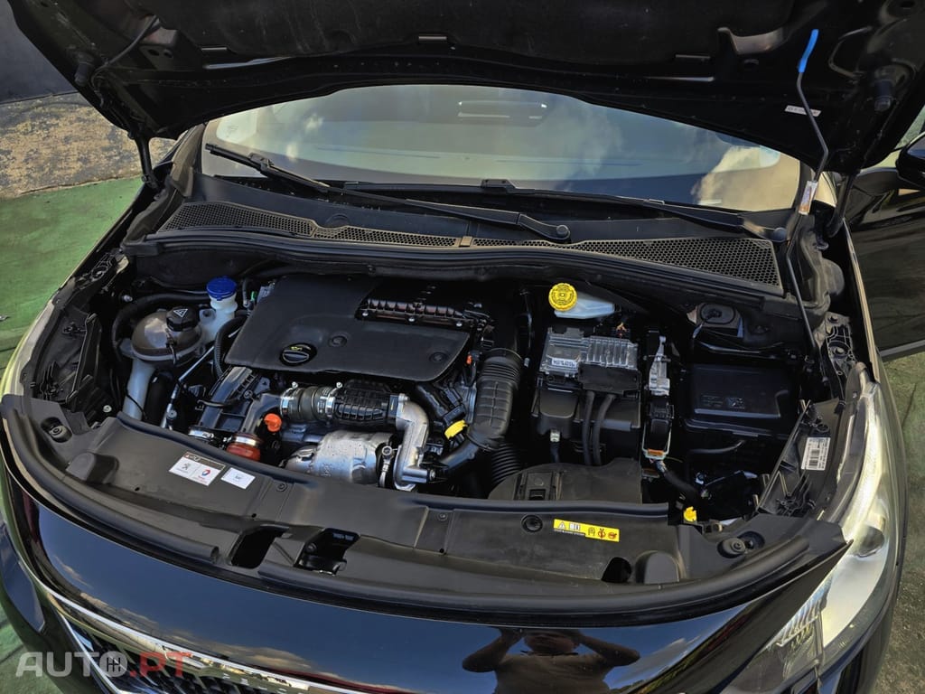 Peugeot 2008 1.6 BlueHDi Allure