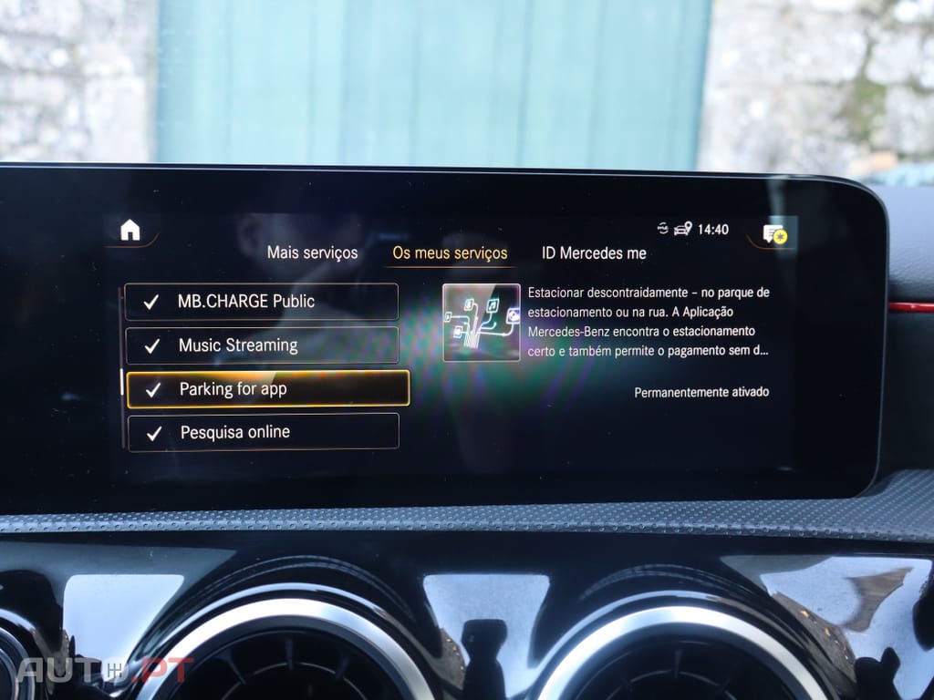 Mercedes-Benz A 250 e AMG Line