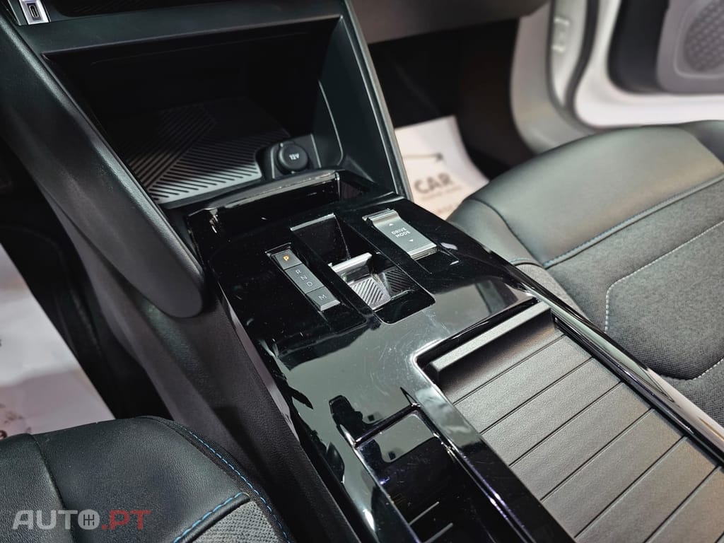 Citroen C4 1.2 PureTech Feel Pack EAT8