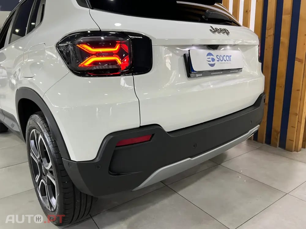 Jeep Avenger 1.2 GSE T3 Summit