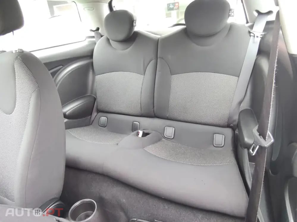 MINI Cooper Cooper D