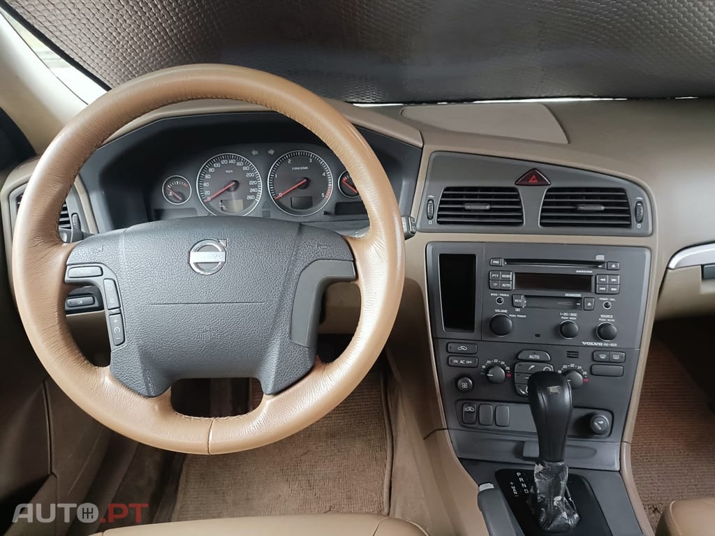 Volvo XC70 2.4 D5 Geartronic