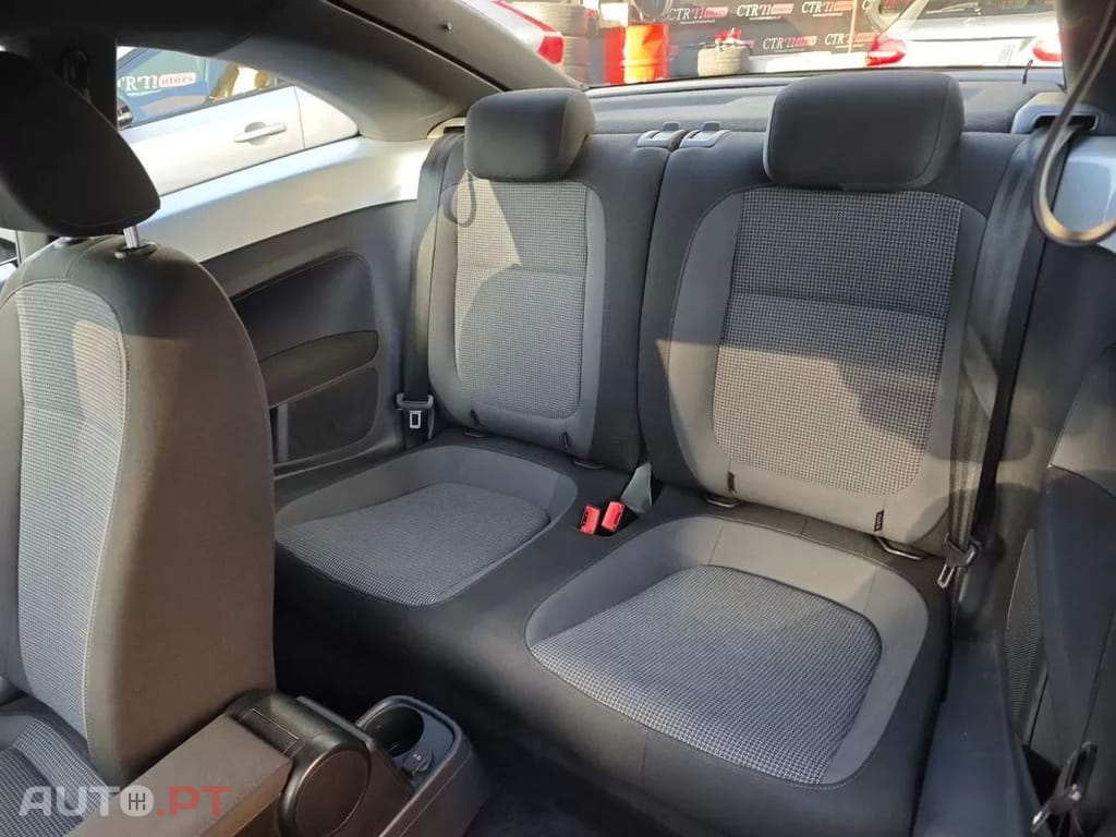 Volkswagen Beetle 1.6 TDi Design