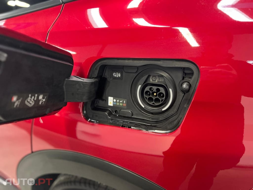 Peugeot 3008 1.6 Hybrid Allure Pack e-EAT8