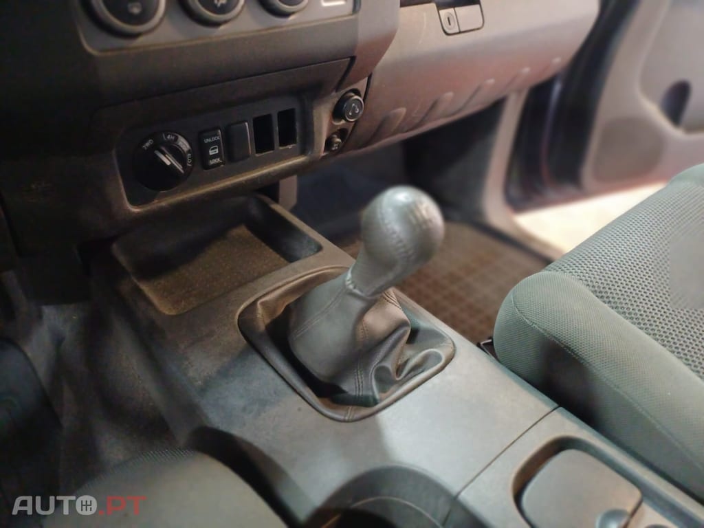 Nissan Navara 2.5 dCi KC SE Comfort