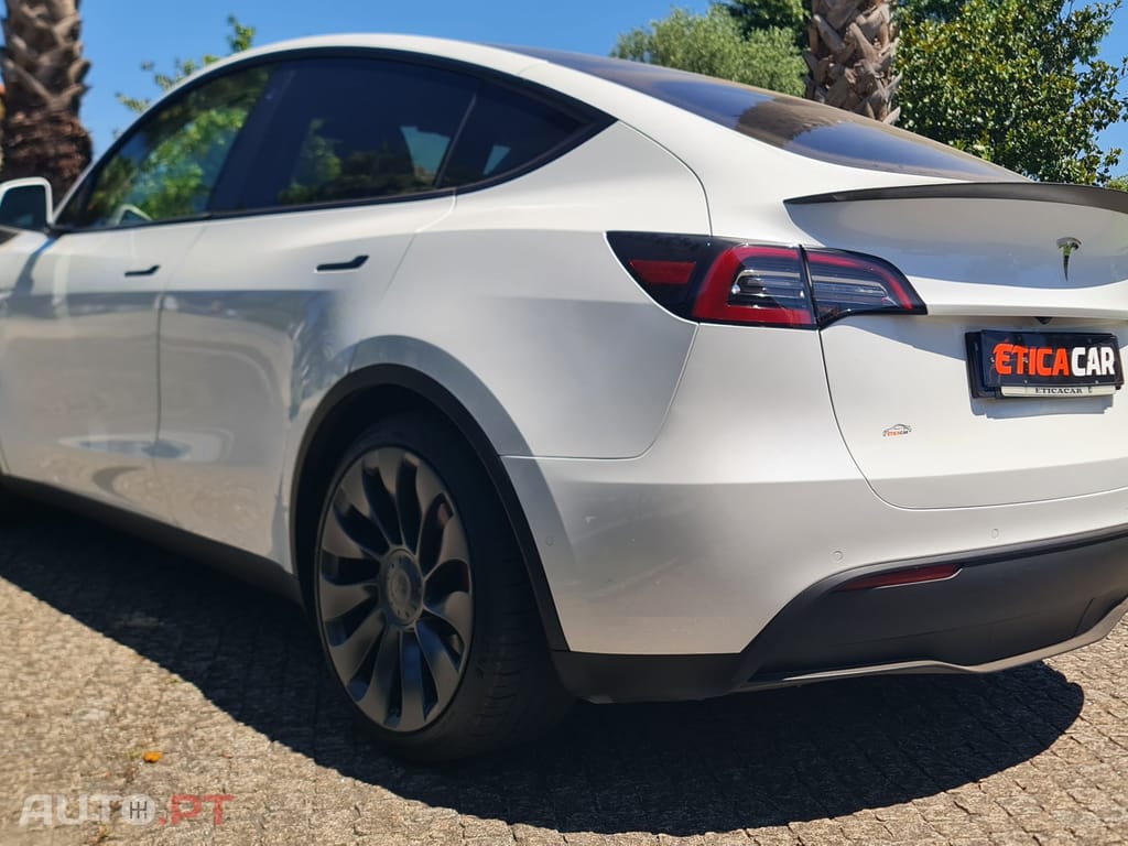 Tesla Model Y Performance Tração Integral