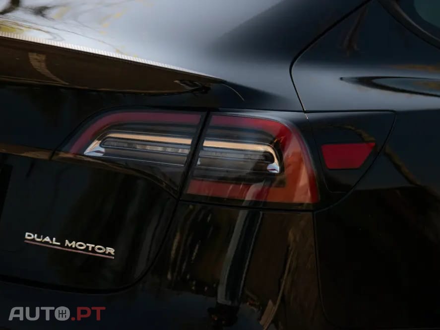 Tesla Model 3 Long Range AWD Dual Motor Performance