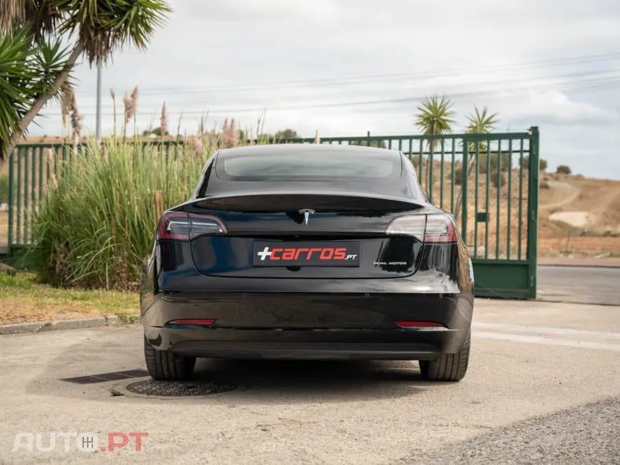 Tesla Model 3 Long-Range Dual Motor AWD — fotografia 6