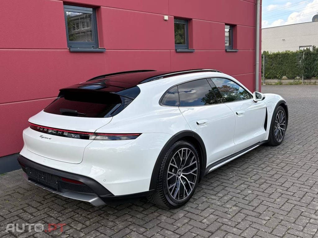 Porsche Taycan CT 4
