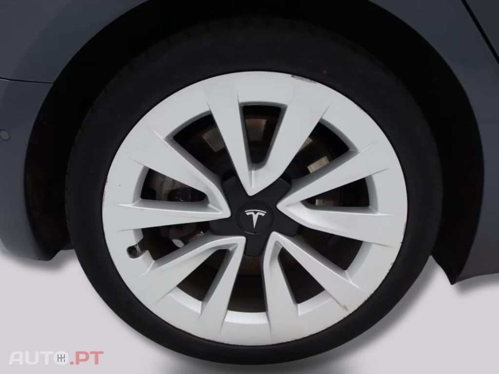 Tesla Model 3 Long-Range AWD I.V.A DEDUTÍVEL