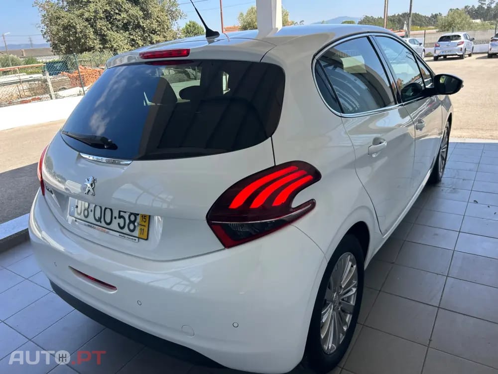 Peugeot 208 1.2 PureTech Allure
