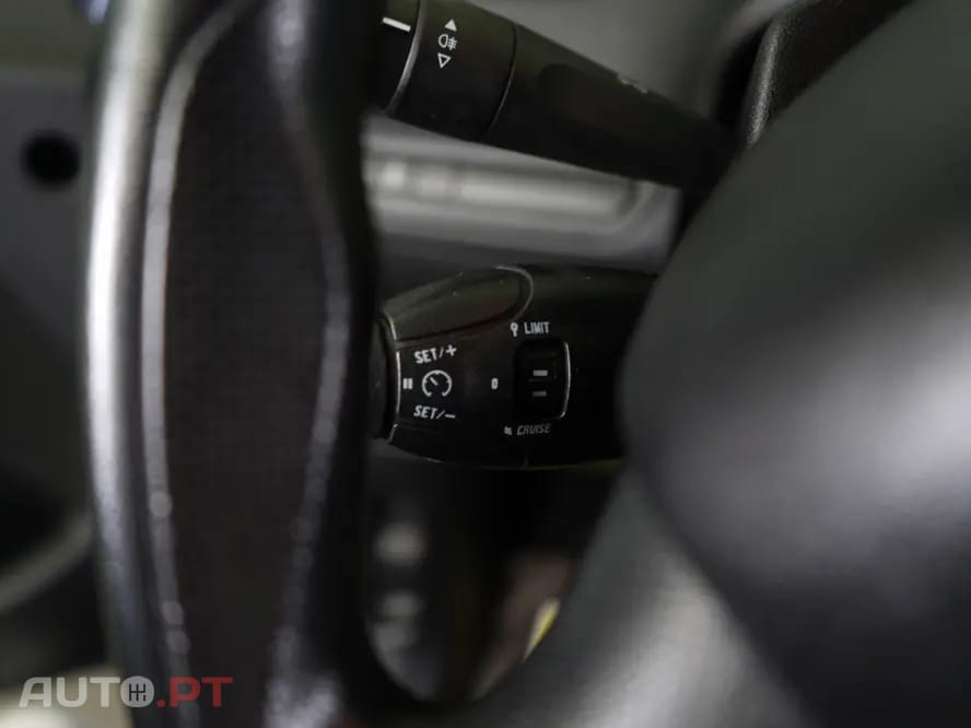 Peugeot 208 1.0 VTi Access