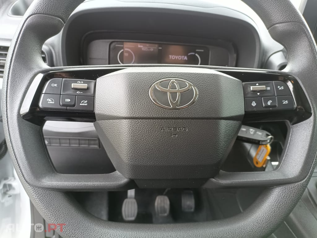 Toyota Proace City 1.5 HDI Longa 2025 10.000Km