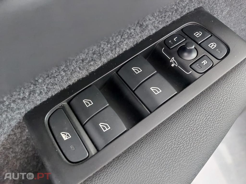 Volvo XC40 1.5 T5 PHEV Inscription Expression