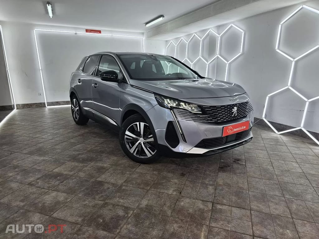 Peugeot 3008 1.6 Hybrid Allure e-EAT8