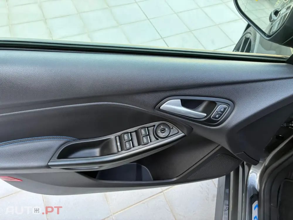 Ford Focus 2.3 EcoBoost RS