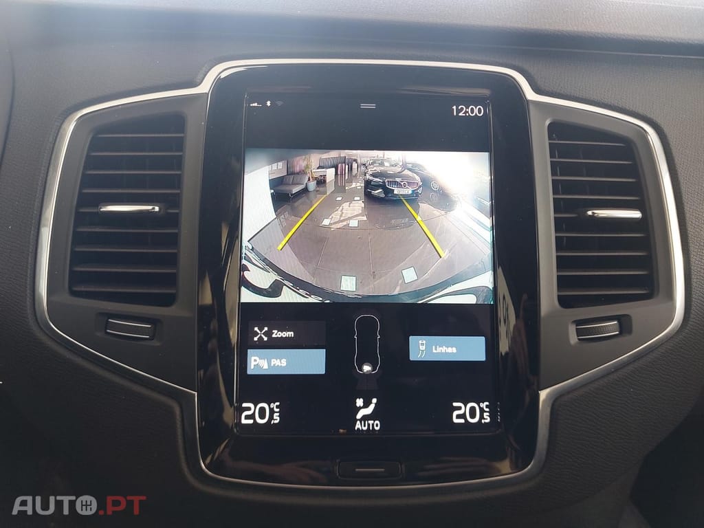 Volvo XC90 2.0 T8 PHEV Momentum Plus AWD