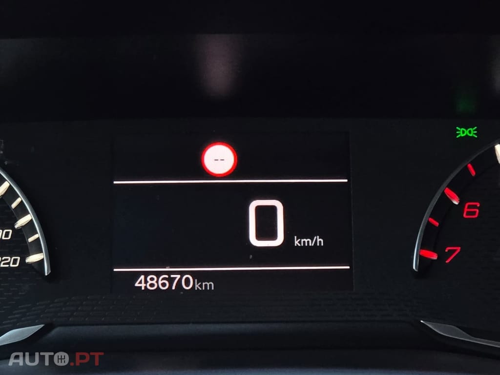 Peugeot 2008 PureTech 100 Style