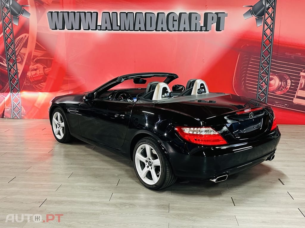 Mercedes-Benz SLK 200 (BlueEFFICIENCY)