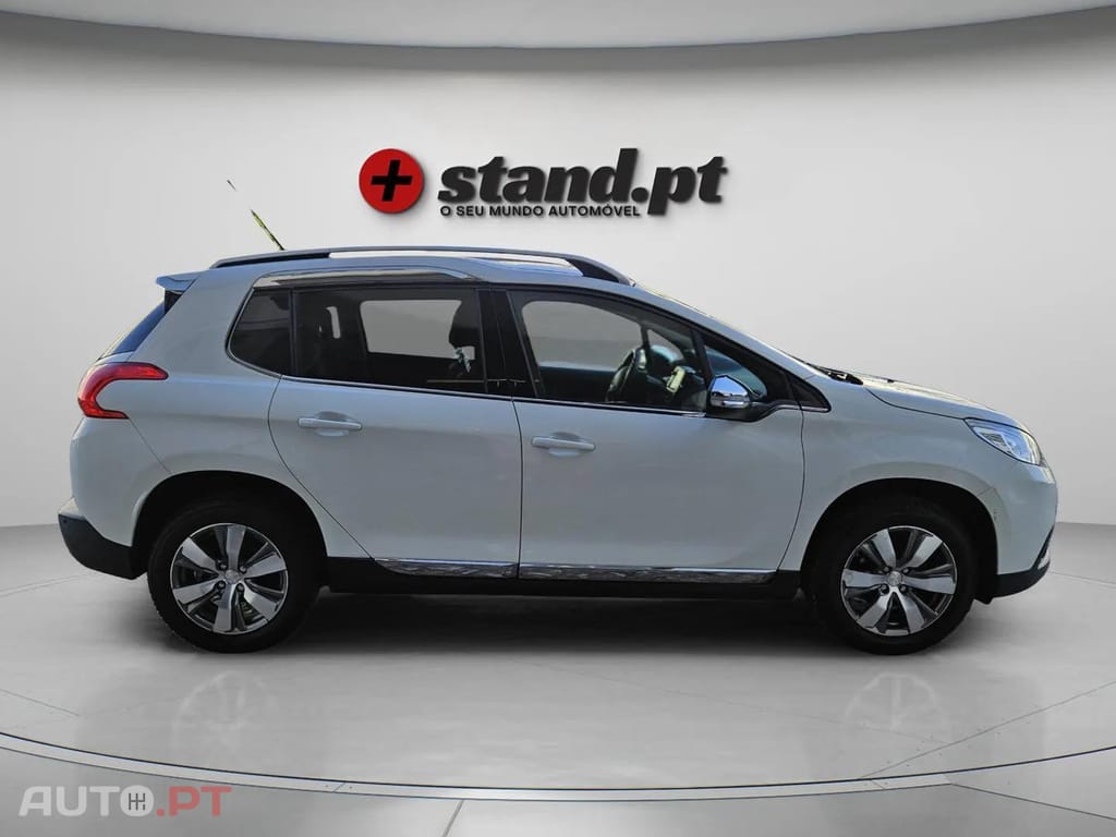 Peugeot 2008 1.2 PureTech Allure