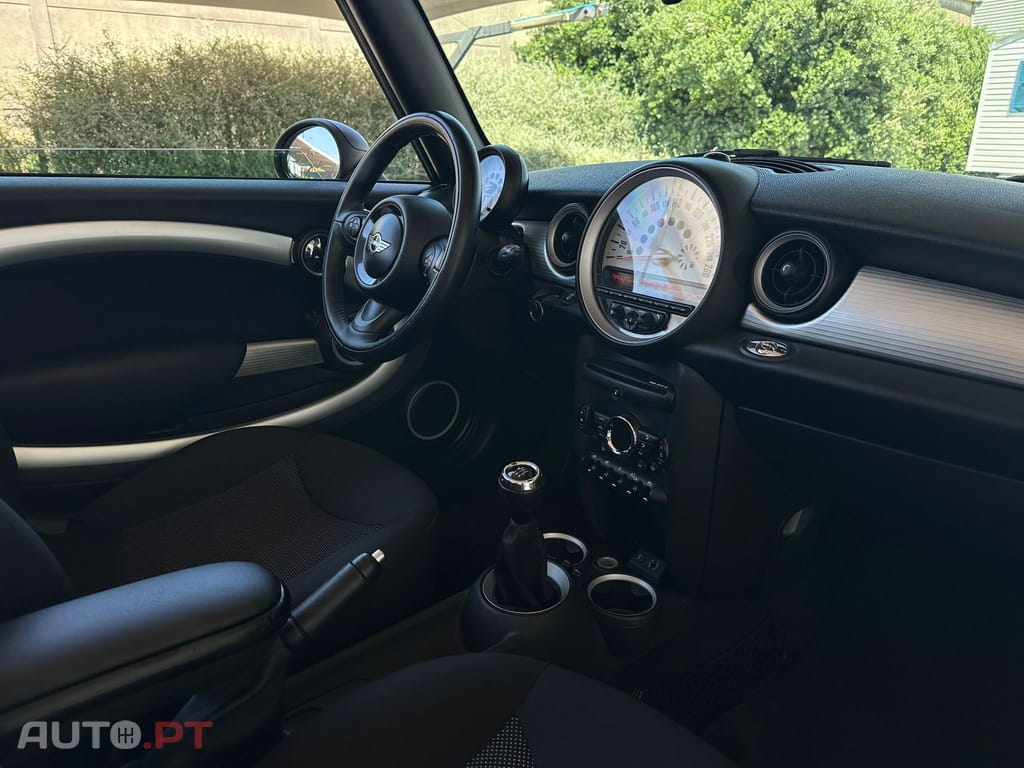MINI Cabrio Cooper D