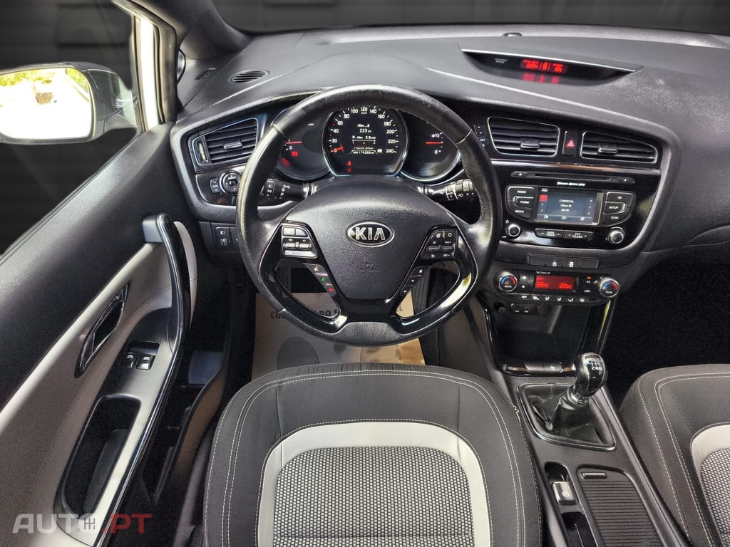 Kia Ceed 1.6 CRDi TX