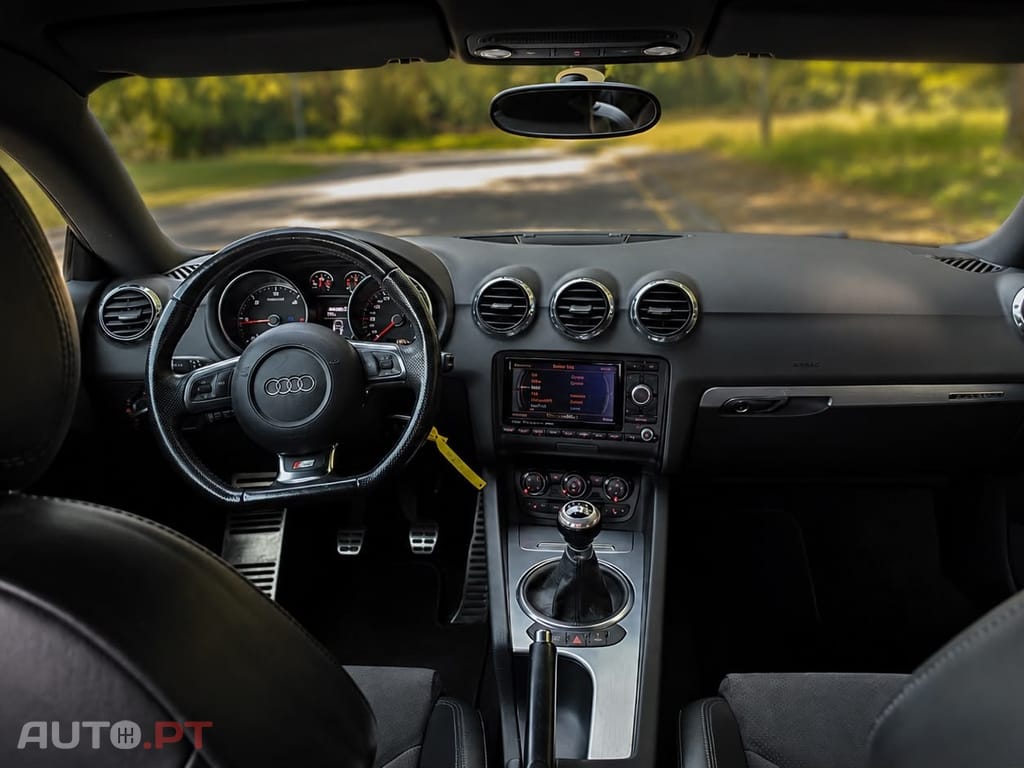 Audi TT 2.0 TDI quattro S-line