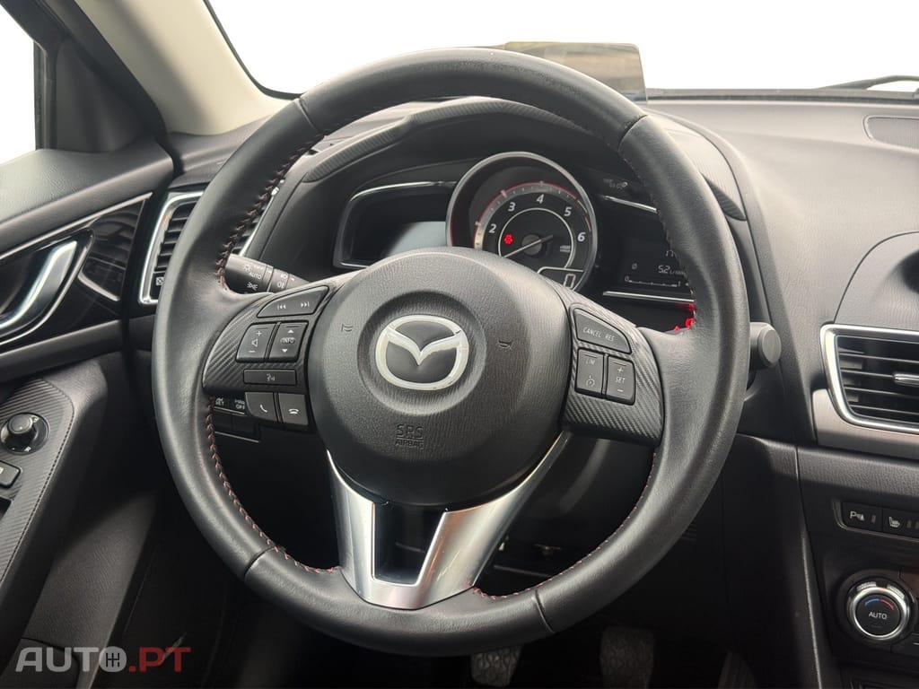 Mazda 3 1.5 Sky-D Excellence Pack HT Navi